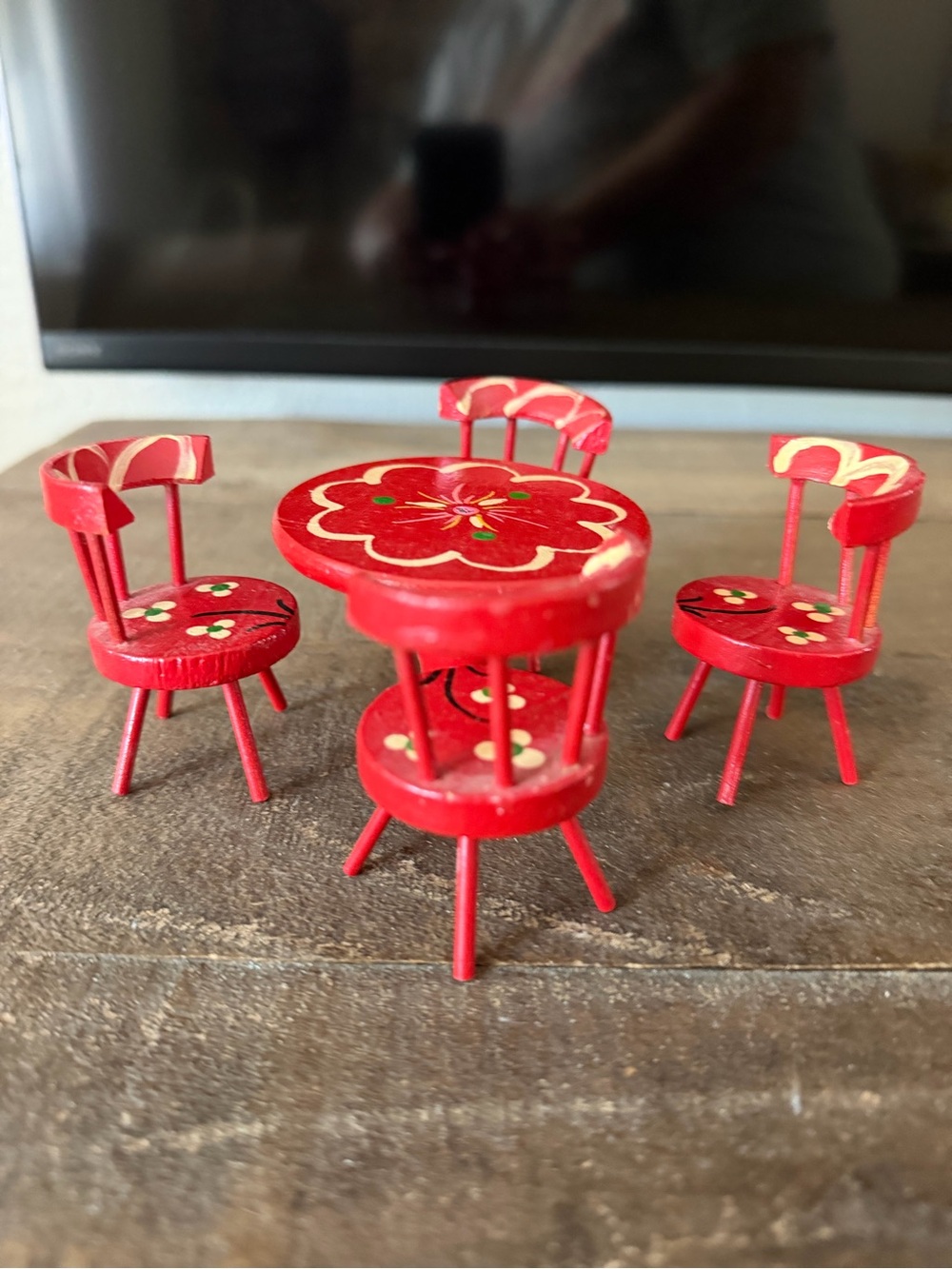Red Hand-Painted Miniature Dining Set - Decorative Table & Chairs